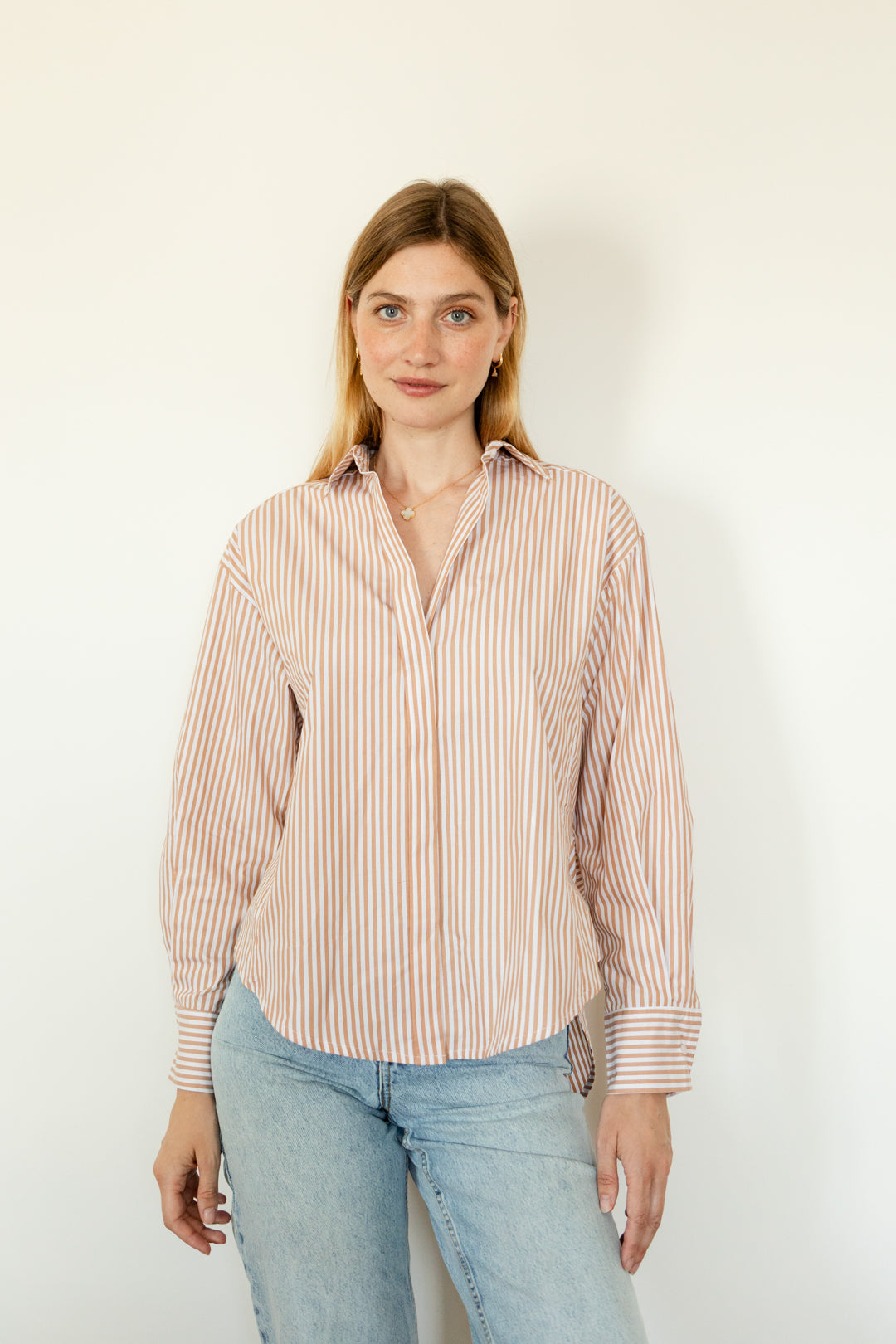 LA CHEMISE D'ALLAITEMENT ROMY