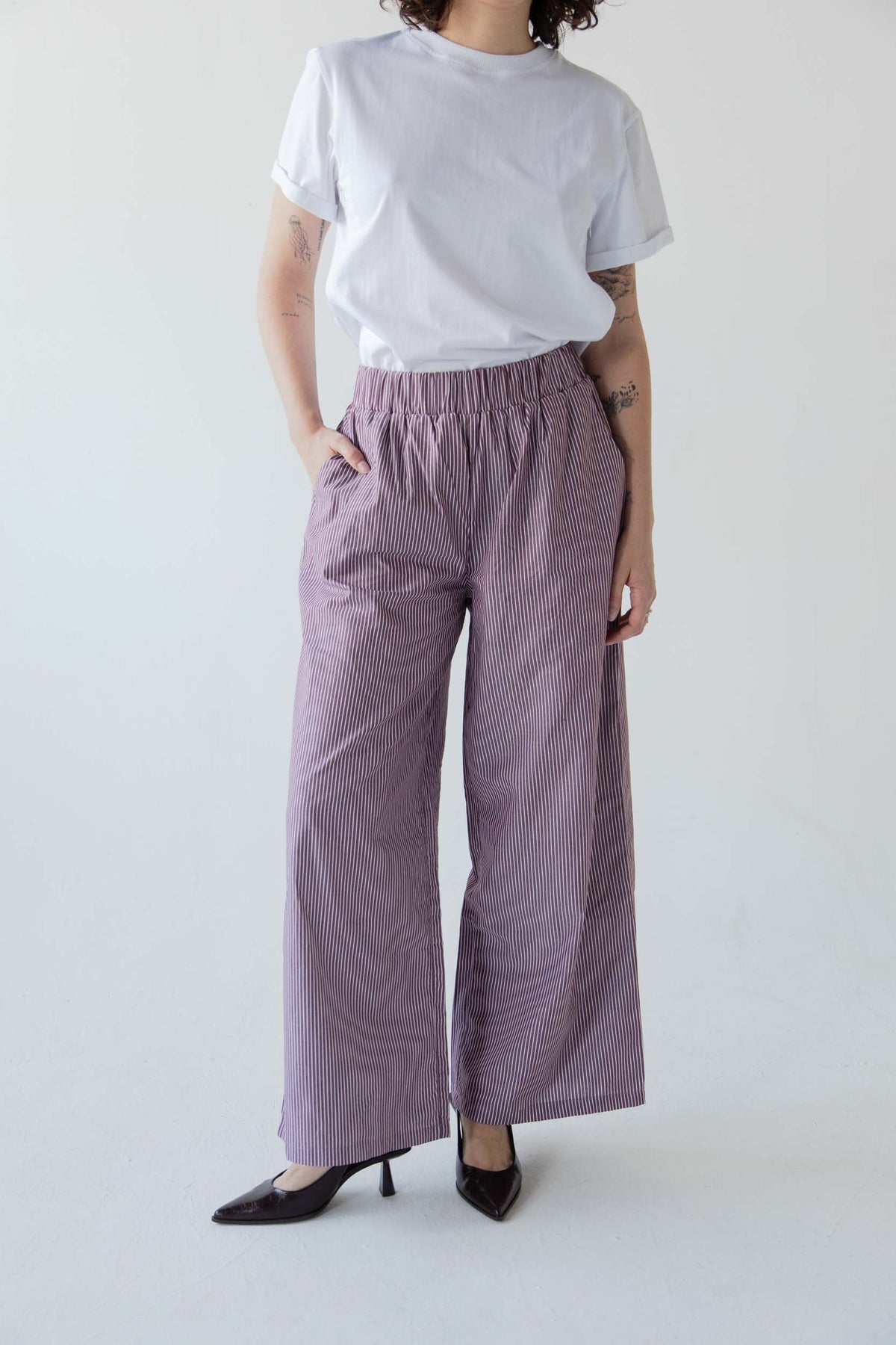 L'ENSEMBLE RAYÉ, chemise et pantalon